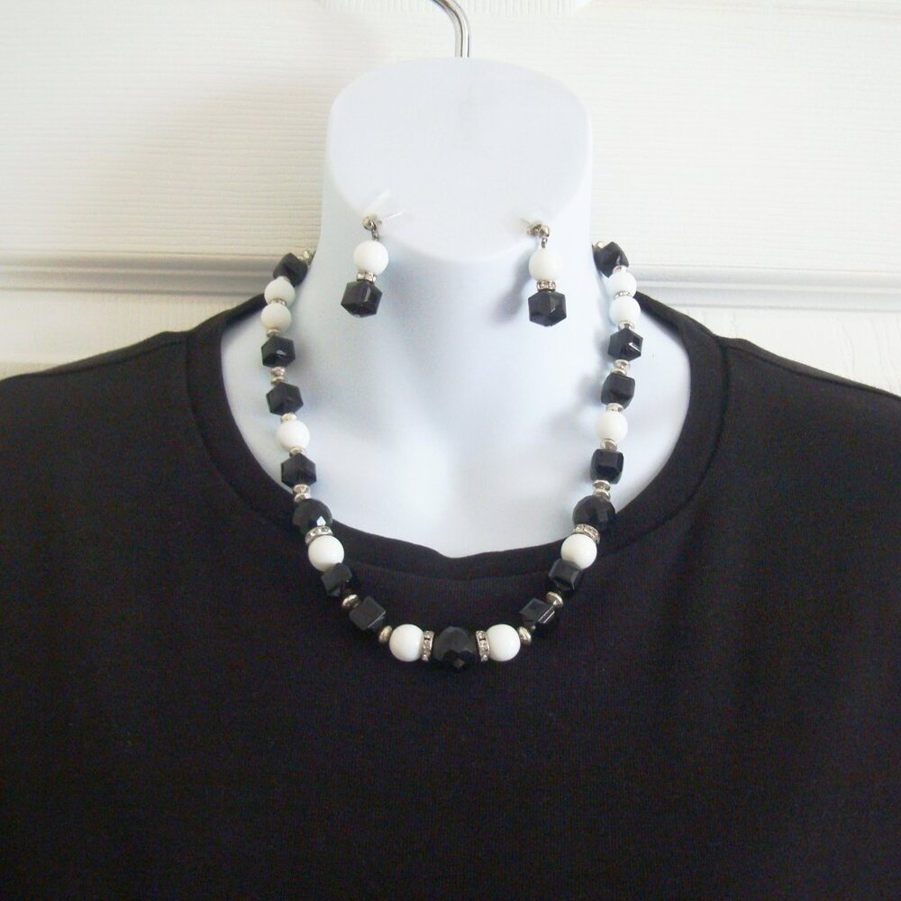 Necklace & Earrings Set White Black Beads Diamante Spacers Classic Vintage